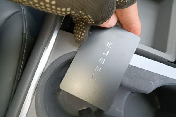Tesla Model Y 2022, за 26069 USD - фото 12