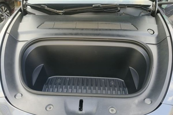 Tesla Model Y 2022, 31600 км, за 24983 USD - фото 24