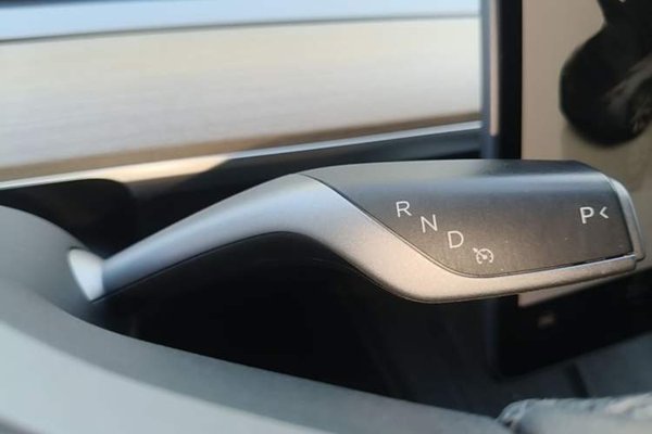 Tesla Model Y 2022, 31600 км, за 24983 USD - фото 16