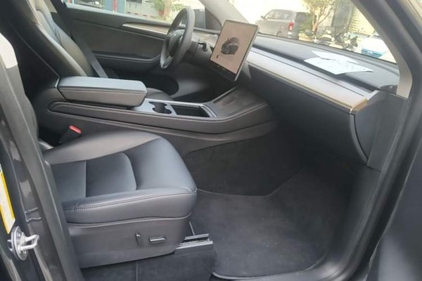 Tesla Model Y 2022, 31600 км, за 24983 USD - фото 19