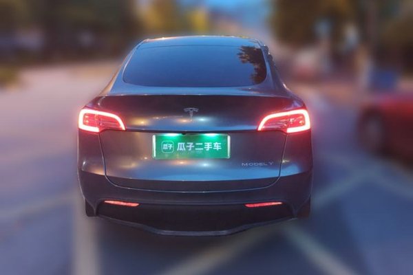 Tesla Model Y 2022, 52000 км, за 27030 USD