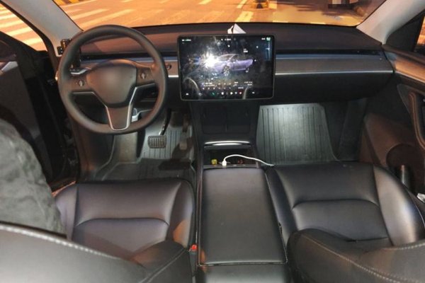 Tesla Model Y 2022, 52000 км, за 27030 USD - фото 18