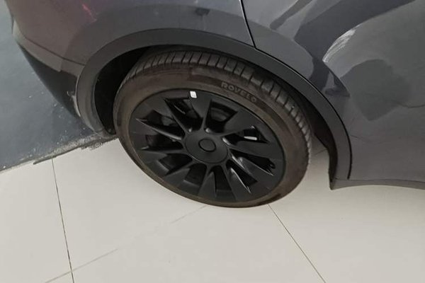 Tesla Model Y 2022, 54300 км, за 27628 USD - фото 16