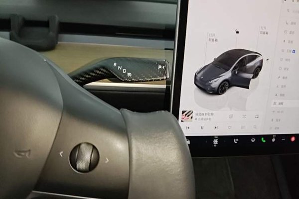 Tesla Model Y 2022, 54300 км, за 27628 USD - фото 22