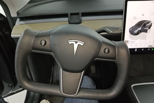 Tesla Model Y 2022, 54300 км, за 27628 USD - фото 19