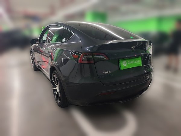 Tesla Model Y 2022, 73300 км, за 25109 USD