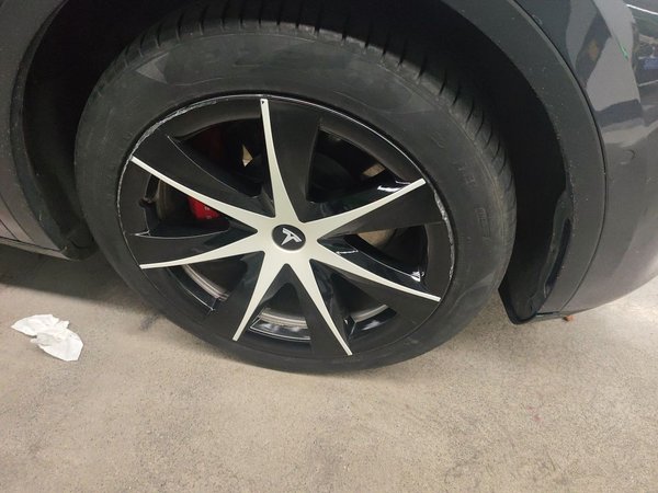 Tesla Model Y 2022, 73300 км, за 25109 USD - фото 8