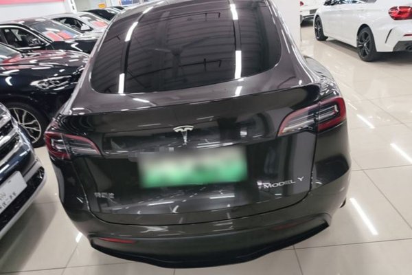 Tesla Model Y 2022, 92899 км, за 23184 USD