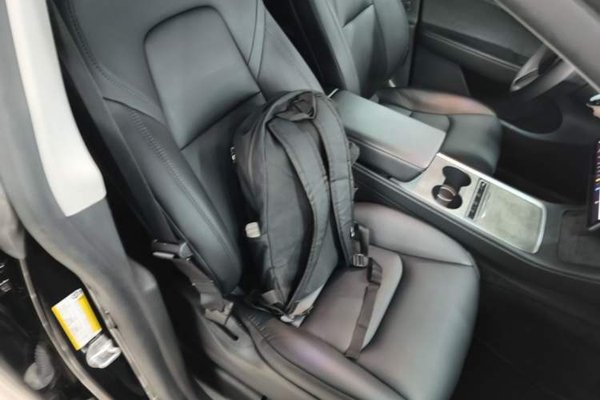 Tesla Model Y 2022, 92899 км, за 23184 USD - фото 23