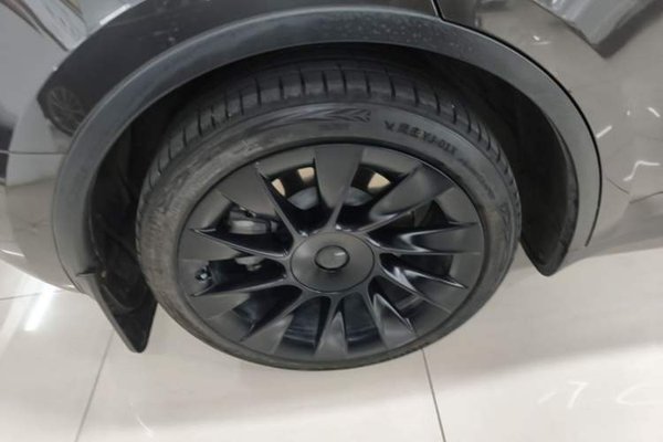 Tesla Model Y 2022, 92899 км, за 23184 USD - фото 10