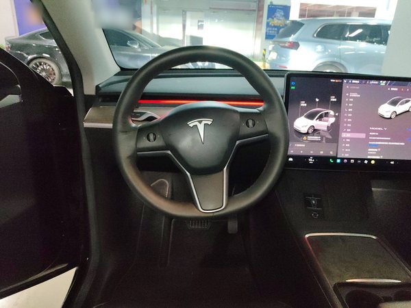 Tesla Model Y 2022, 48000 км, за 25651 USD - фото 14
