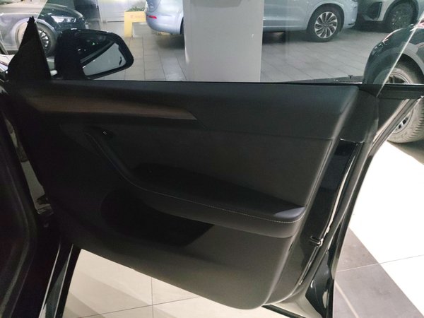 Tesla Model Y 2022, 48000 км, за 25651 USD - фото 24