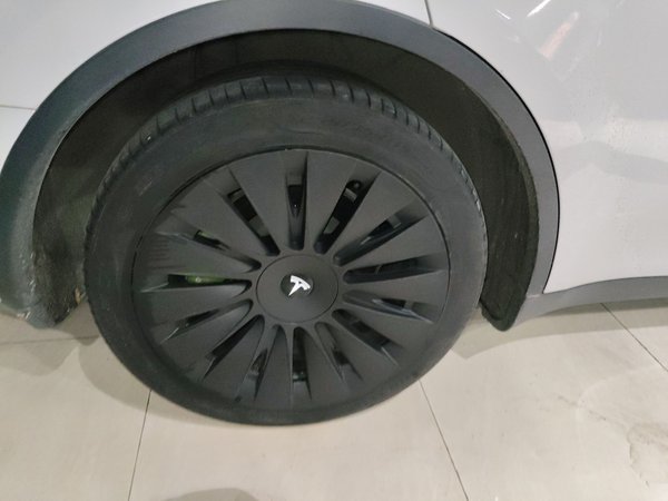 Tesla Model Y 2022, 48000 км, за 25651 USD - фото 10