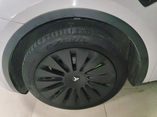 Tesla Model Y 2022, 48000 км, за 25651 USD - фото 8