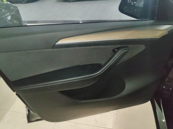 Tesla Model Y 2022, 48000 км, за 25651 USD - фото 26