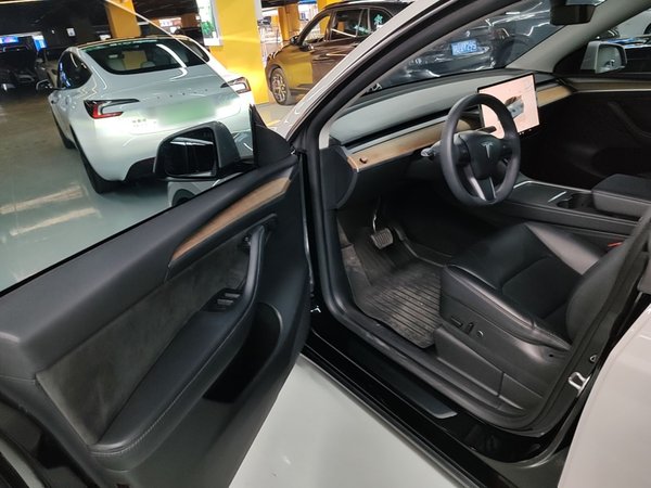 Tesla Model Y 2022, 94200 км, за 24014 USD - фото 19
