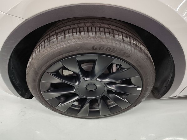 Tesla Model Y 2022, 94200 км, за 24014 USD - фото 8