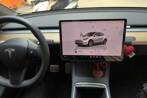 Tesla Model Y 2022, 34400 км, за 26742 USD - фото 11
