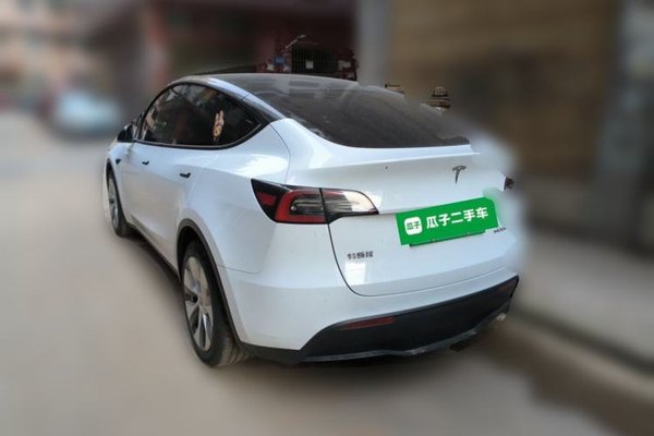 Tesla Model Y 2022, 34400 км, за 26742 USD