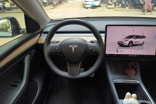 Tesla Model Y 2022, 34400 км, за 26742 USD - фото 10