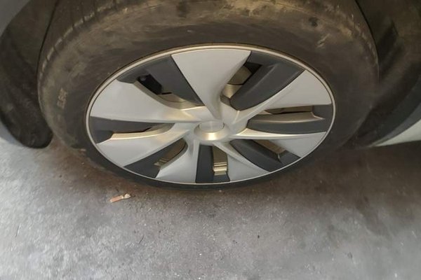 Tesla Model Y 2022, 48400 км, за 25752 USD - фото 12