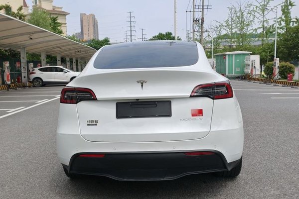 Tesla Model Y 2022, 48400 км, за 25752 USD - фото 15