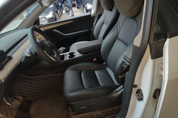 Tesla Model Y 2022, 48400 км, за 25752 USD - фото 25