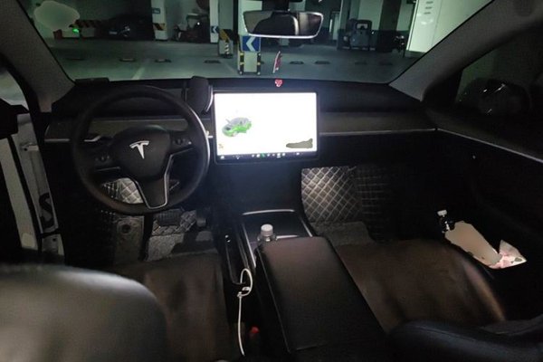 Tesla Model Y 2022, 56600 км, за 25815 USD - фото 9