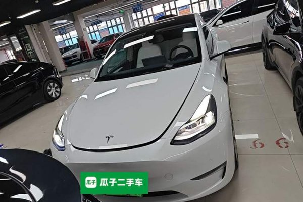 Tesla Model Y 2022, 57400 км, за 27996 USD
