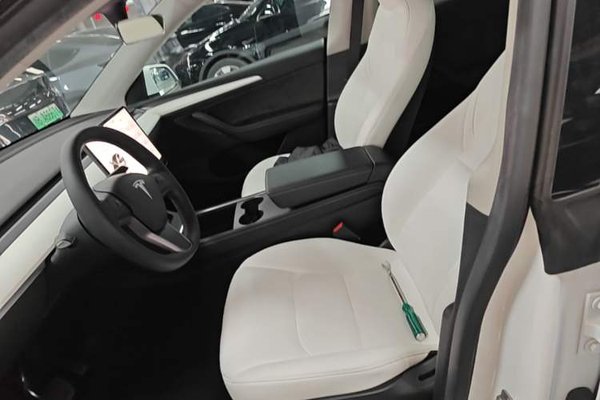 Tesla Model Y 2022, 57400 км, за 27996 USD - фото 18