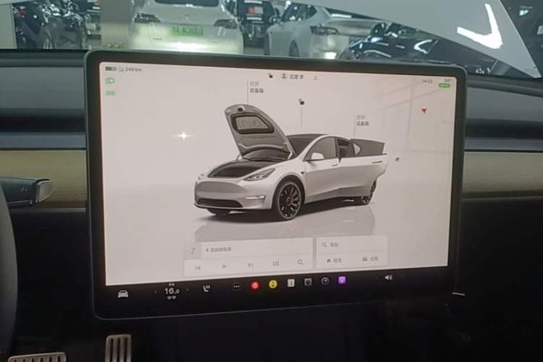 Tesla Model Y 2022, 63000 км, за 28062 USD - фото 15