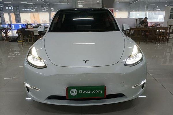 Tesla Model Y 2022, 63000 км, за 28062 USD