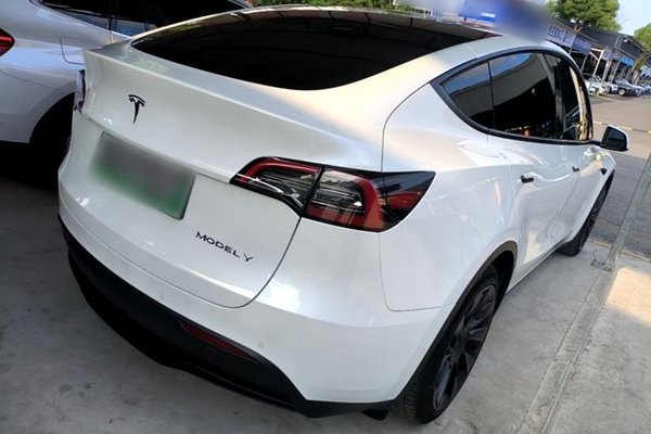 Tesla Model Y 2022, за 23465 USD - фото 6