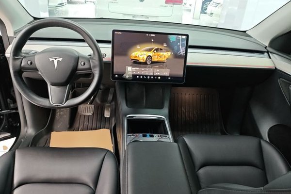 Tesla Model Y 2023, 110700 км, за 24870 USD - фото 12