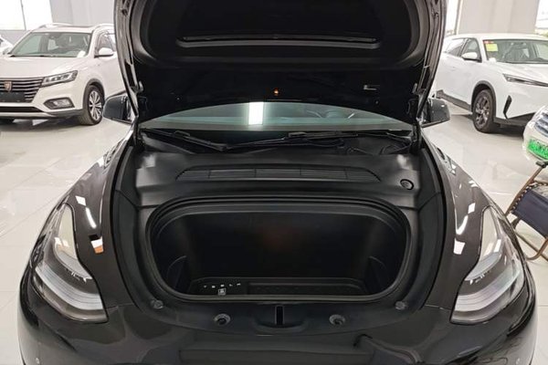 Tesla Model Y 2023, 110700 км, за 24870 USD - фото 24