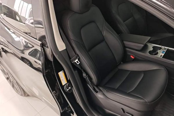 Tesla Model Y 2023, 110700 км, за 24870 USD - фото 19