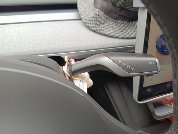 Tesla Model Y 2023, 30700 км, за 29261 USD - фото 13