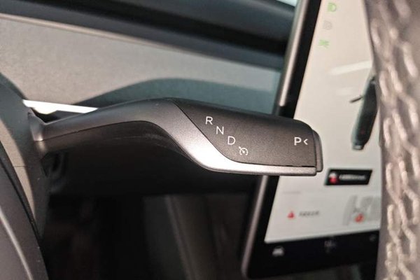 Tesla Model Y 2023, 2900 км, за 32220 USD - фото 17