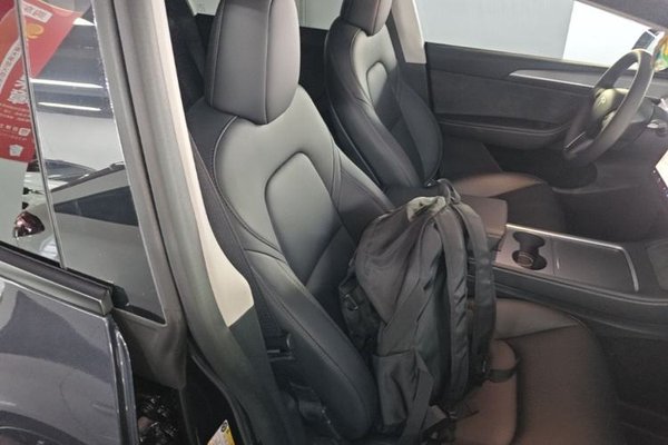 Tesla Model Y 2023, 2900 км, за 32220 USD - фото 23