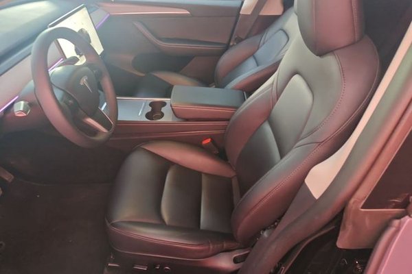 Tesla Model Y 2023, 61800 км, за 25855 USD - фото 17