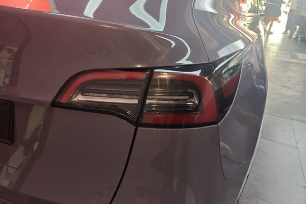 Tesla Model Y 2023, 61800 км, за 25855 USD - фото 9