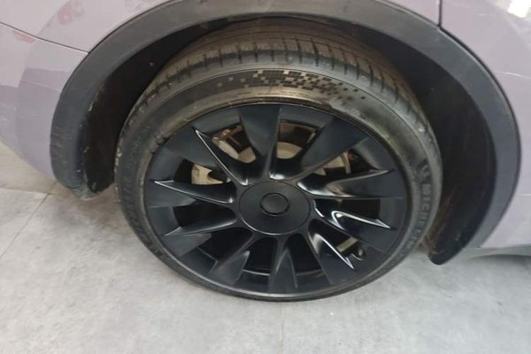 Tesla Model Y 2023, 61800 км, за 25855 USD - фото 11