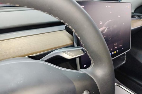Tesla Model Y 2023, 41500 км, за 29559 USD - фото 7