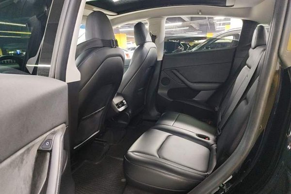 Tesla Model Y 2023, 41500 км, за 29559 USD - фото 10