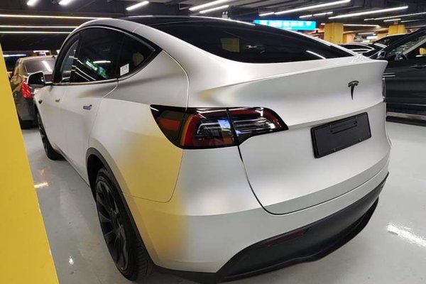 Tesla Model Y 2023, 41500 км, за 29559 USD - фото 16