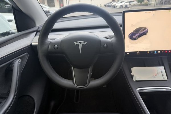 Tesla Model Y 2023, 48900 км, за 30063 USD - фото 11