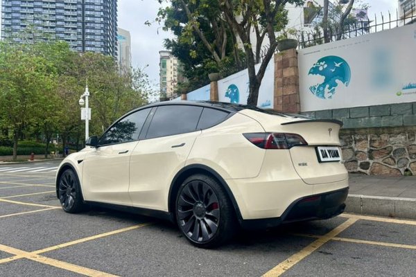 Tesla Model Y 2023, 59500 км, за 33111 USD - фото 17