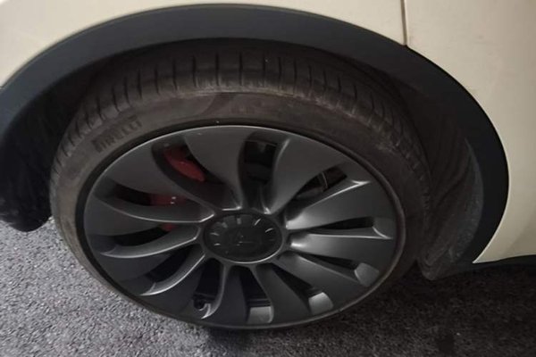 Tesla Model Y 2023, 59500 км, за 33111 USD - фото 10