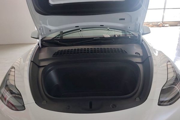 Tesla Model Y 2023, 61200 км, за 25796 USD - фото 20