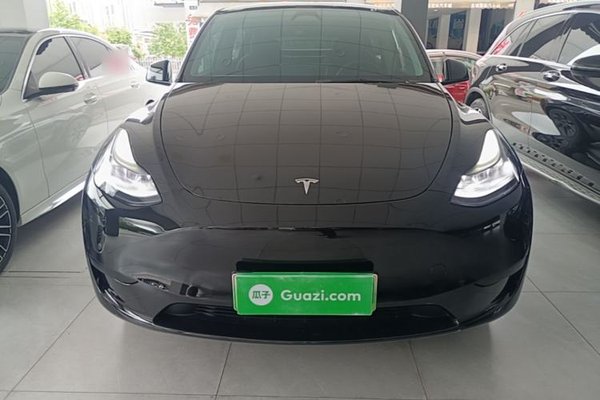 Tesla Model Y 2024, 56700 км, за 27628 USD